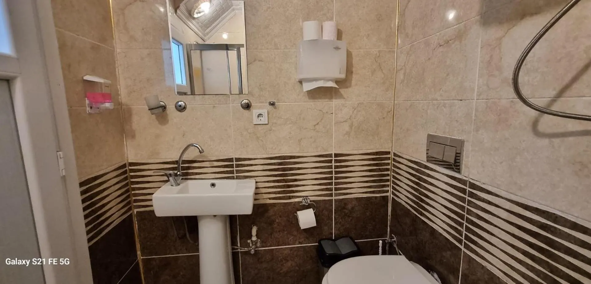 Happy Vatan Apart 4 Kisilik Oezel Oda Istanboel Aparthotel